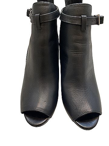 MICHAEL Michael Kors Sandals (view 1)