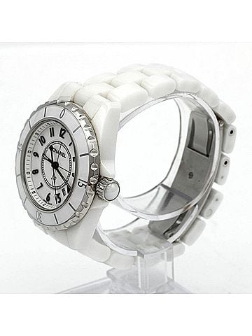 Chanel Chanel J12 33mm Ceramic H0968 Quartz Watch (view 2)