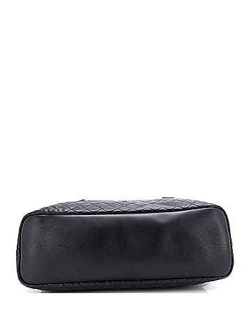 Saint Laurent ES Giant Travel Bag Quilted Leather (view 2)