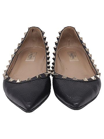 Valentino Valentino Garavani Rockstud Ballet Flats in Black Calf Leather (view 2)