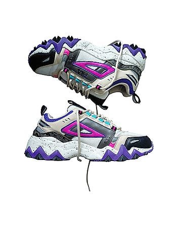 FILA Sneakers (view 1)