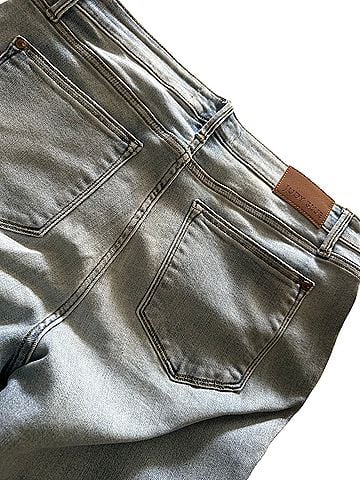 Judy Blue Jeans (view 2)