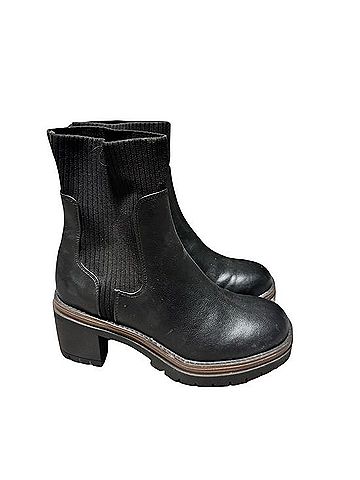 Mia Gretta Ankle Boots (view 2)