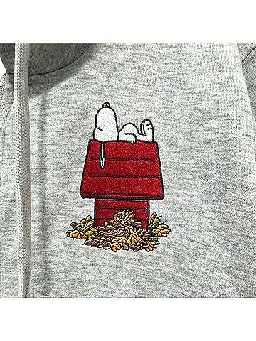 Peanuts Sweatshirt (view 1)
