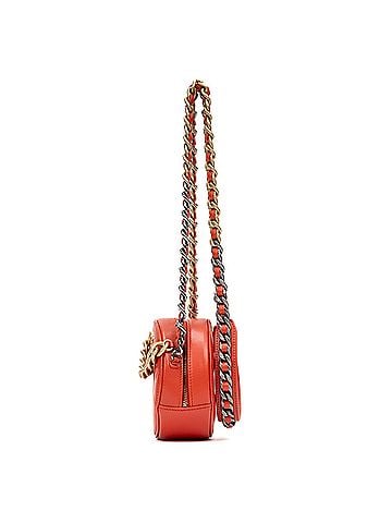 Chanel 19 Round Clutch Mini (view 2)