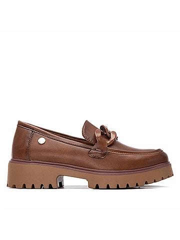 XTI Women's Comfortable Moccasins in Camel (view 1)