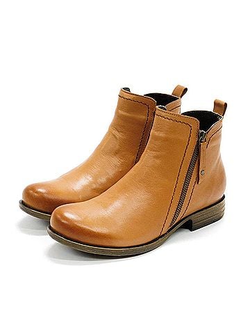 Spring Step Women's Oziel Ankle Boots in Camel (view 2)