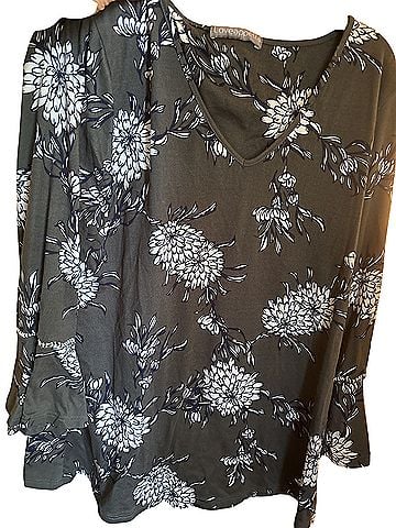 Loveappella Long Sleeve Blouse (view 1)