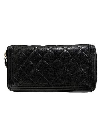 Chanel Chanel Boy round zipper long wallet, caviar leather. (view 2)