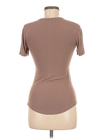 Lululemon Athletica Lululemon Athletica Short Sleeve Turtleneck (view 2)