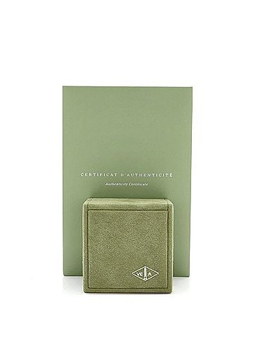 Van Cleef & Arpels Sweet Alhambra Bracelet 18K Yellow Gold and Mother of Pearl (view 2)