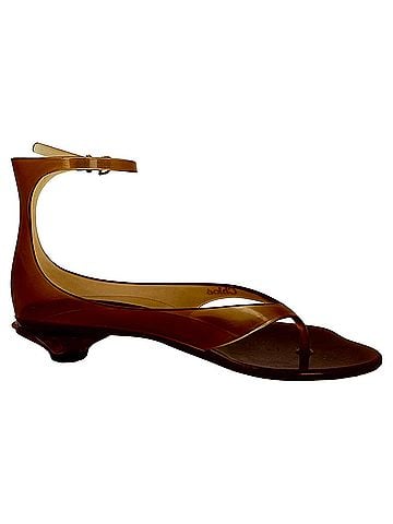 Chloé Chloé Ankle Strap Thong Sandals in Brown Rubber (view 1)