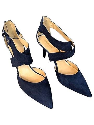 Liz Claiborne Keegan Heels (view 1)