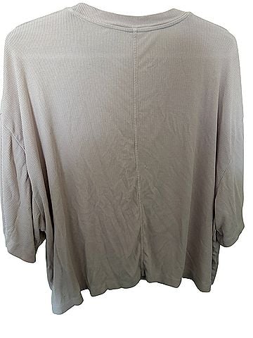 American Eagle Outfitters Short Sleeve Blouse (view 2)