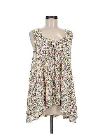 Natural Life Sleeveless Top (view 1)