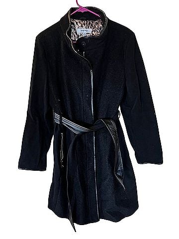 Nine West Coat (view 1)