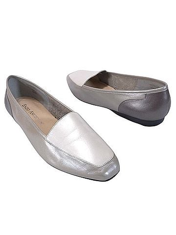 Enzo Angiolini Liberty Flats (view 1)