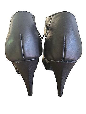 Chinese Laundry Heels (view 2)