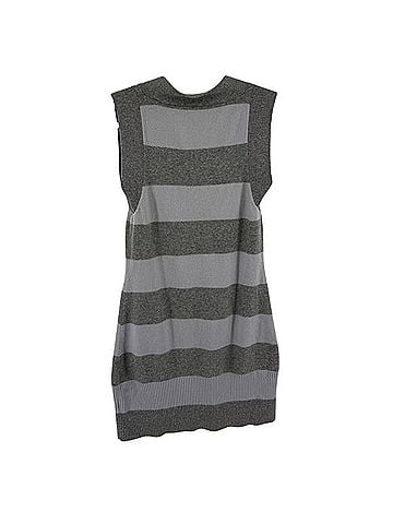 Urban Outfitters Casual Dress (view 2)