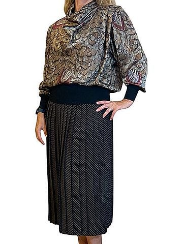 Donna Morgan Casual Dress (view 1)