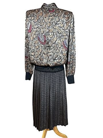 Donna Morgan Casual Dress (view 2)