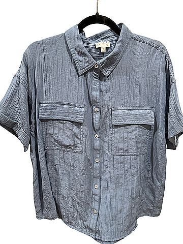 wonderly Short Sleeve Button-Down Shirt (view 1)