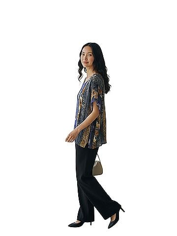 Jane Ashley Short Sleeve Blouse (view 2)