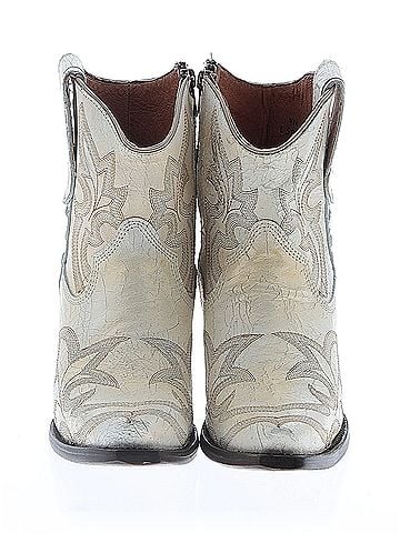 Circle G Circle G Ankle Boots (view 2)