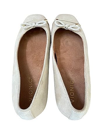 Vionic Flats (view 2)