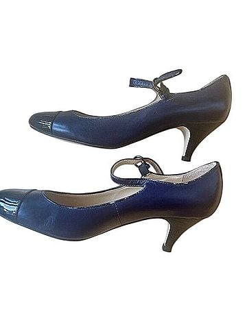 Hong Kong Boutique Heels (view 2)