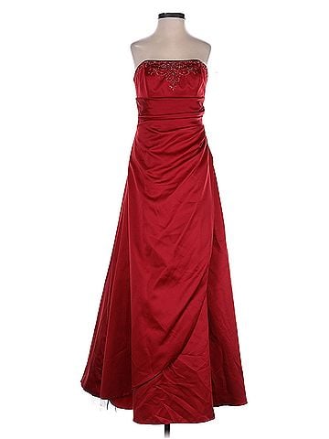 David's Bridal David's Bridal Cocktail Dress (view 1)