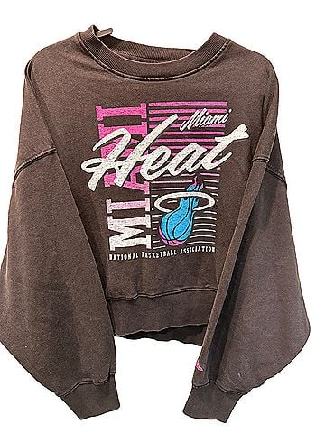 New Era Miami Heat Crewneck Sweatshirt (view 1)