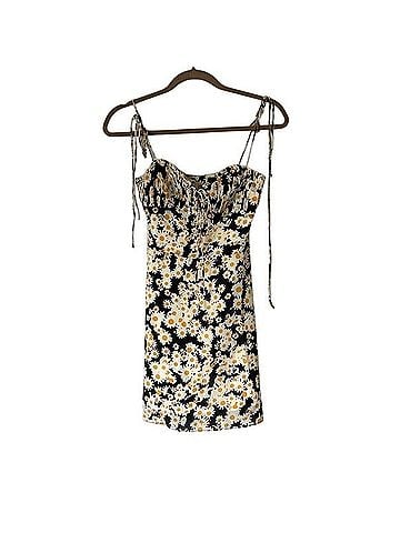 Réalisation The Devon Dress Casual Dress (view 1)
