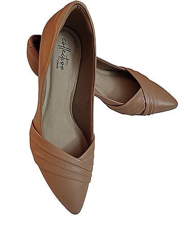 Clarks Heels (view 1)