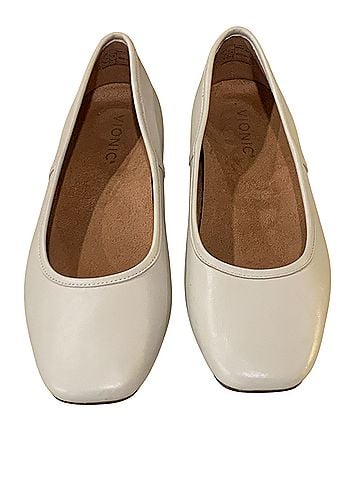 Vionic Flats (view 2)