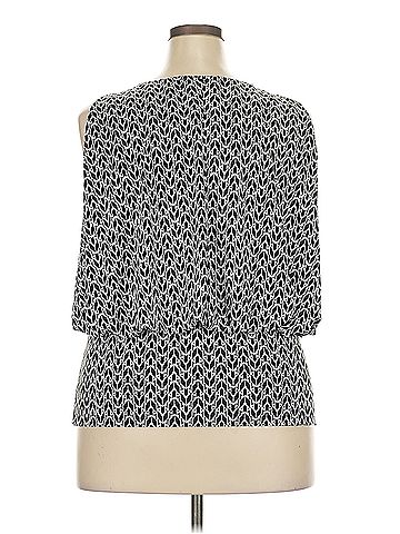 Lane Bryant Lane Bryant Sleeveless Blouse (view 2)