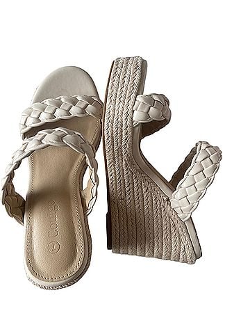 Amazon Basics Wedges (view 1)