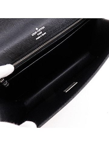 Louis Vuitton Selenga Pochette Taiga Leather Black Leather Clutche &amp; Pouche Bag (view 2)