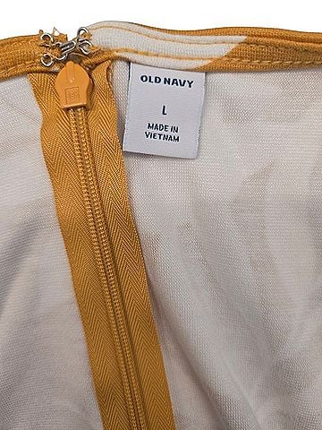 Old Navy Casual Dress (view 2)