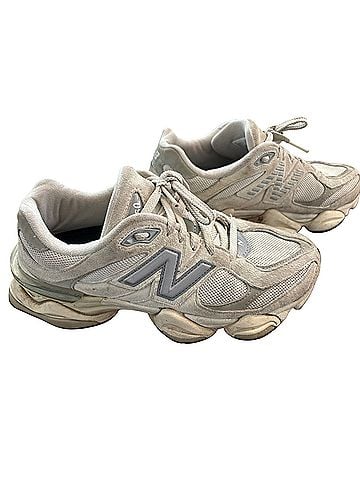 New Balance 9060 Sneakers (view 1)