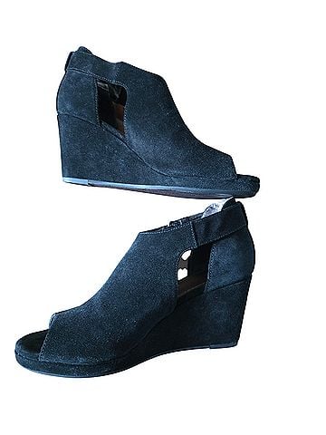 Johnston & Murphy Wedges (view 1)