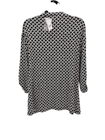 New York & Company Long Sleeve Button-Down Shirt (view 2)
