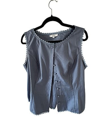Rihoas Sleeveless Top (view 1)