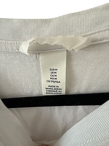 H&M Short Sleeve T-Shirt (view 2)