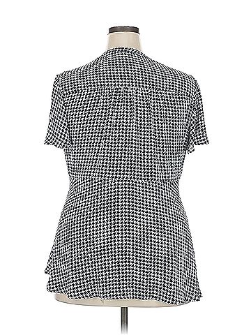 Torrid Torrid Short Sleeve Blouse (view 2)