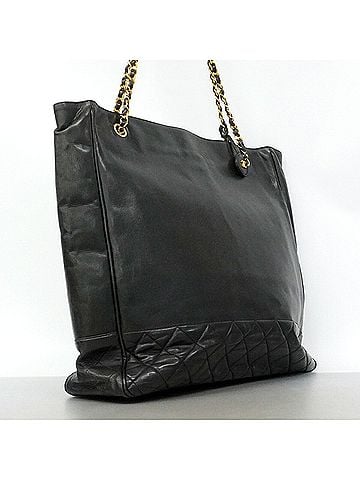 Chanel Chanel Matelassé Lambskin Chain Tote Bag, Black, for Women (view 2)