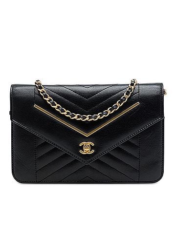 Chanel Reversed Chevron Lambskin Wallet on Chain (view 1)