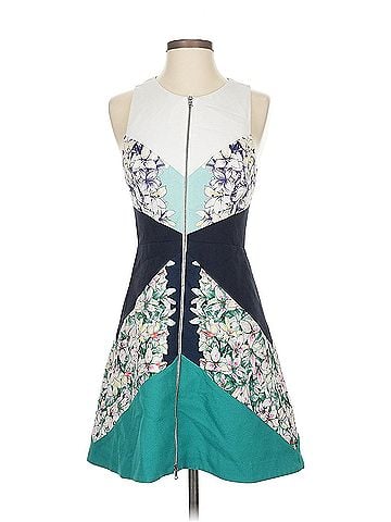 BCBGMAXAZRIA Bcbgmaxazria Cocktail Dress (view 1)