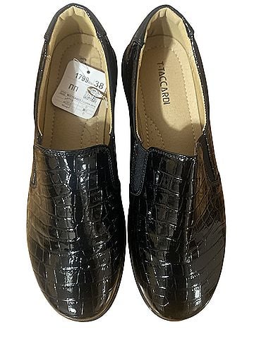 Associated Premium Corporation Taccardi Flats (view 2)