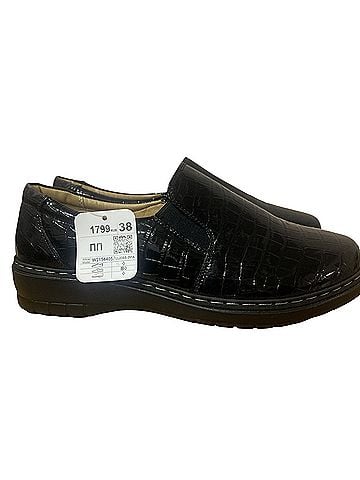 Associated Premium Corporation Taccardi Flats (view 1)
